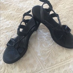 Ladies Shoes